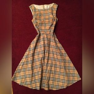 Vintage Burberry pattered Hanpcéirs dress
